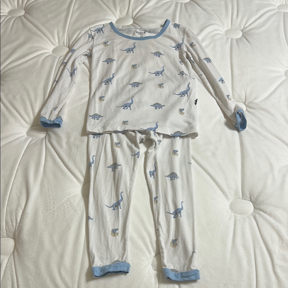 KYTE Baby, Dinosaur Print Pajamas - White and Blue, size 3T